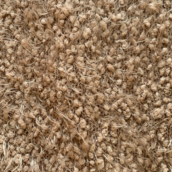 Cozy Peach Shag Sweater 🍑 - Picture 2 of 2